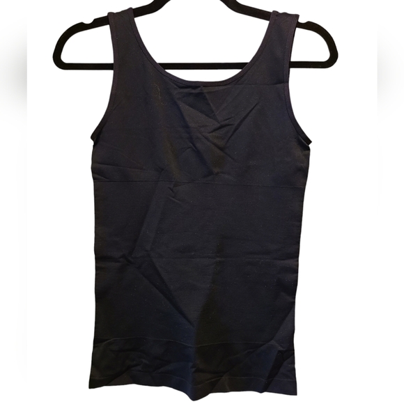 NWOT Essentials Seamless Shaping Tanktop - Picture 4 of 5